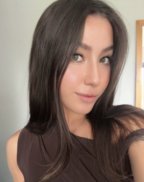 Brown hair london escort Dizora  located in Earls Court